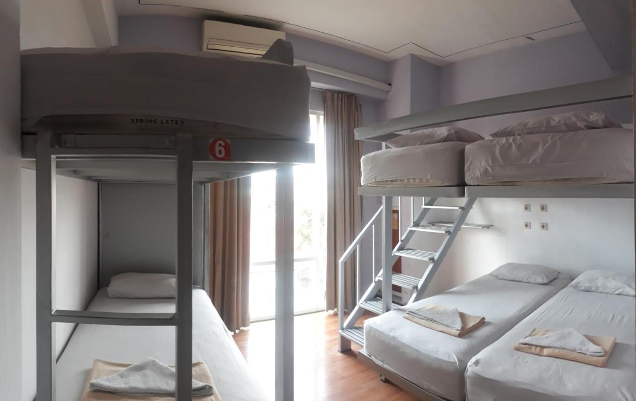 Edu Hostel Джокякарта Екстериор снимка