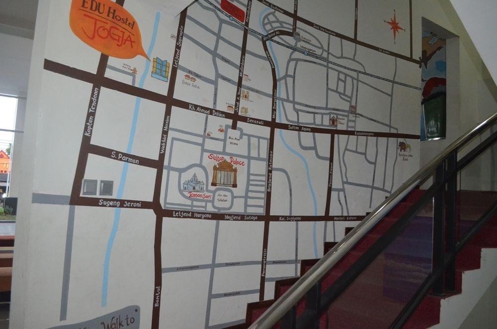Edu Hostel Джокякарта Екстериор снимка